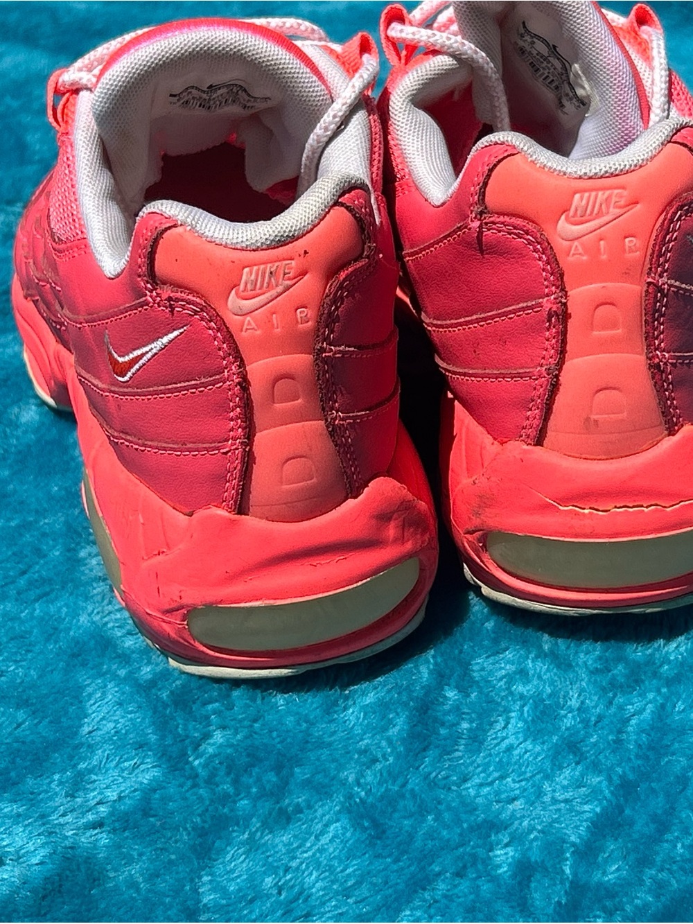 Nike Air Max 95- Vibrant Coral/Hot Pink - Picture 4 of 10
